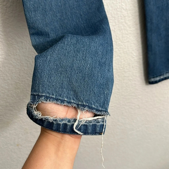 BDG Slim Fit Boyfriend Distressed Denim Women’s Jeans Size 26 - Picture 4 of 12